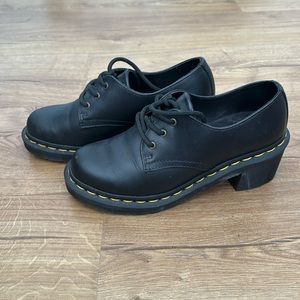 DOC MARTENS Amory Oxfords